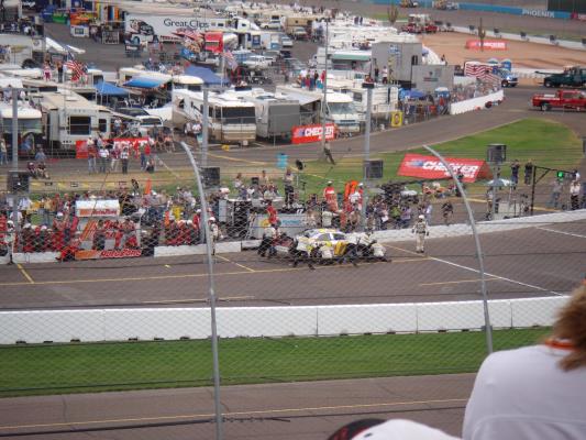 Kenseth Pit Stop [Busch]